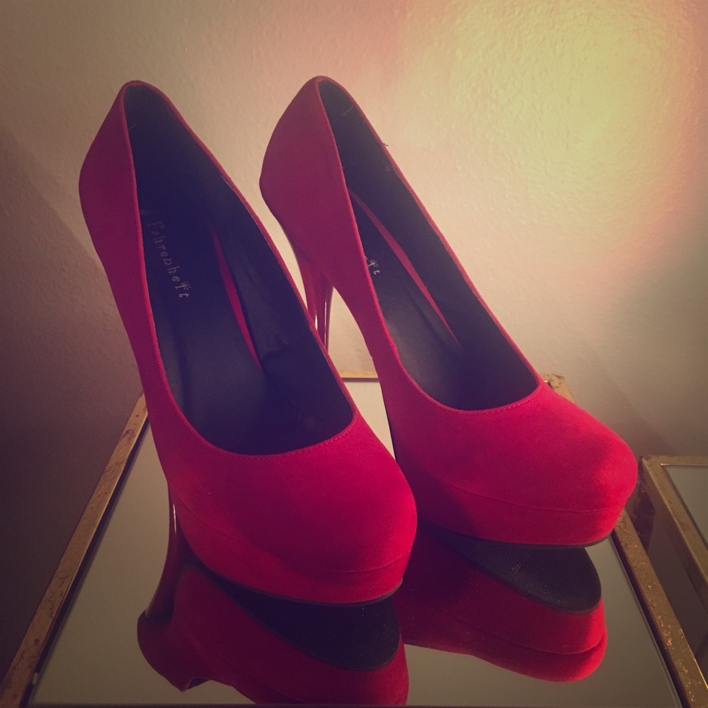 Fahrenheit Red Heels